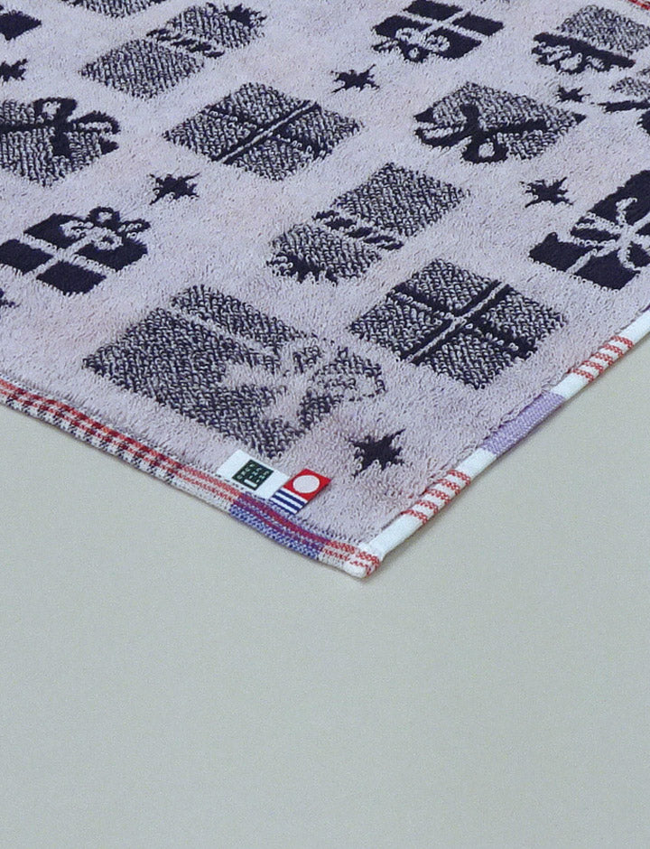 Glad face towel