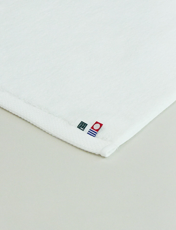 Modern Resort Bath Mat