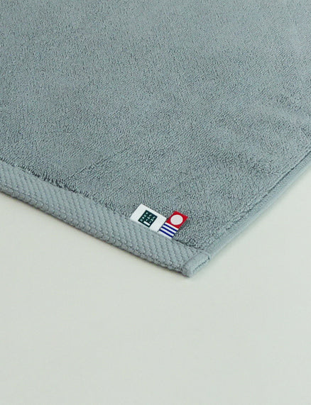Modern Resort Bath Mat
