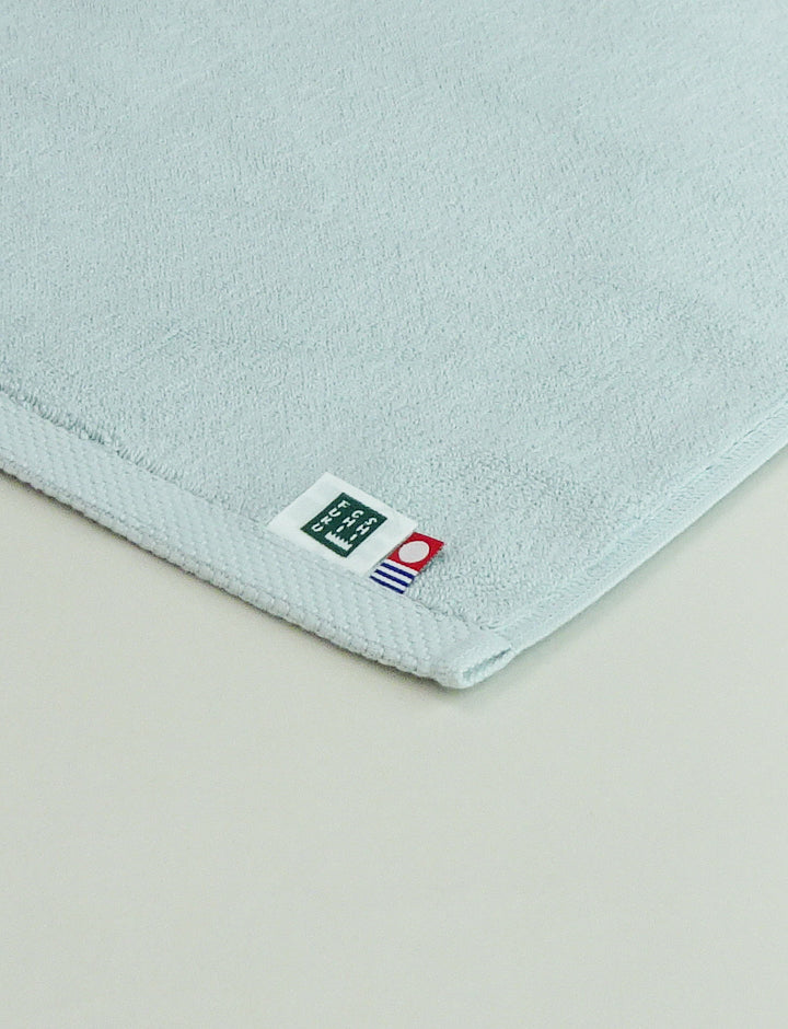 Modern Resort Bath Mat