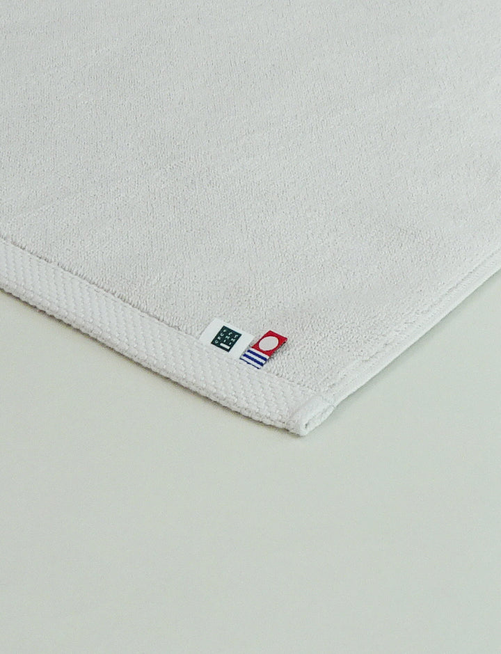 Modern Resort Bath Mat