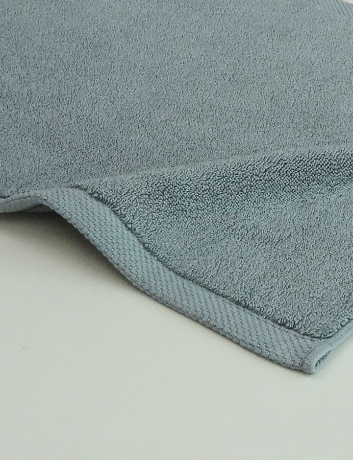 Modern Resort Bath Mat