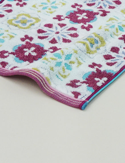 Majolica Hand Towel