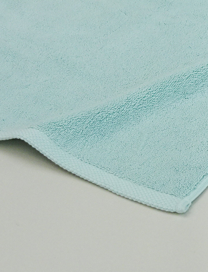 Modern Resort Bath Mat