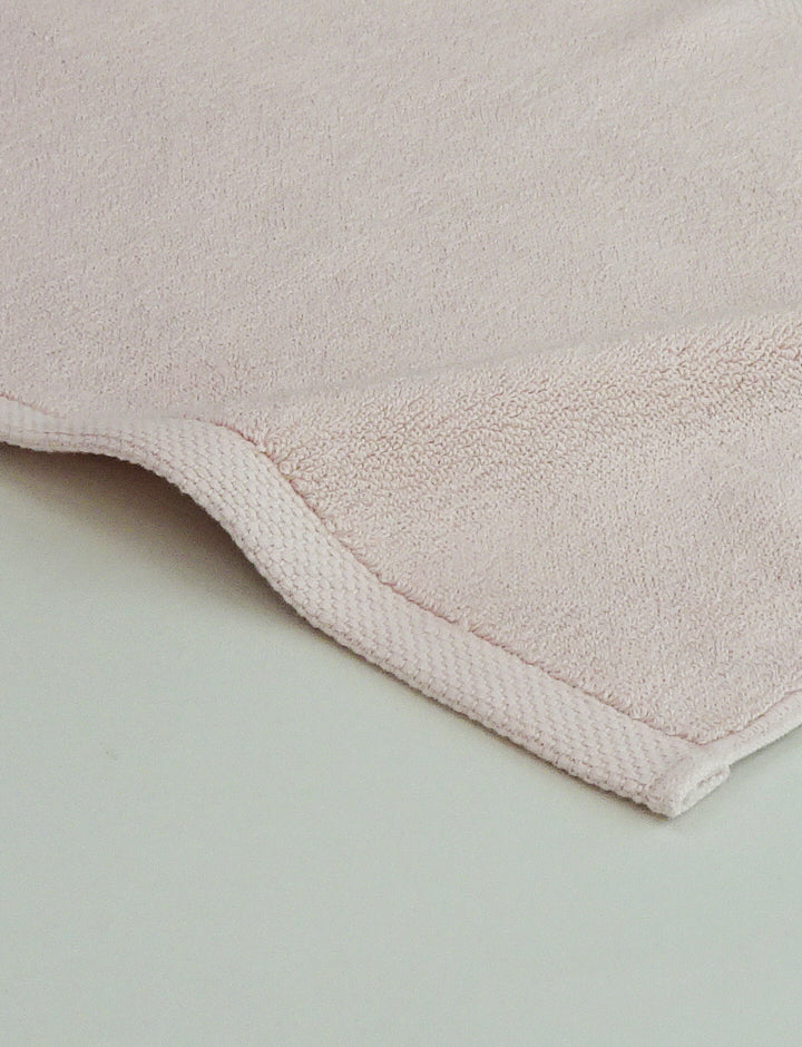 Modern Resort Bath Mat