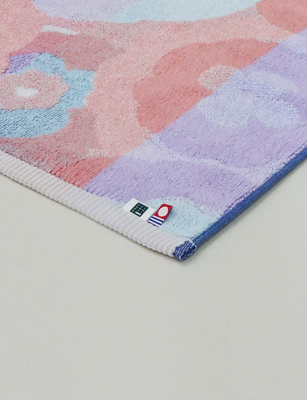 Moni hankie with paper band