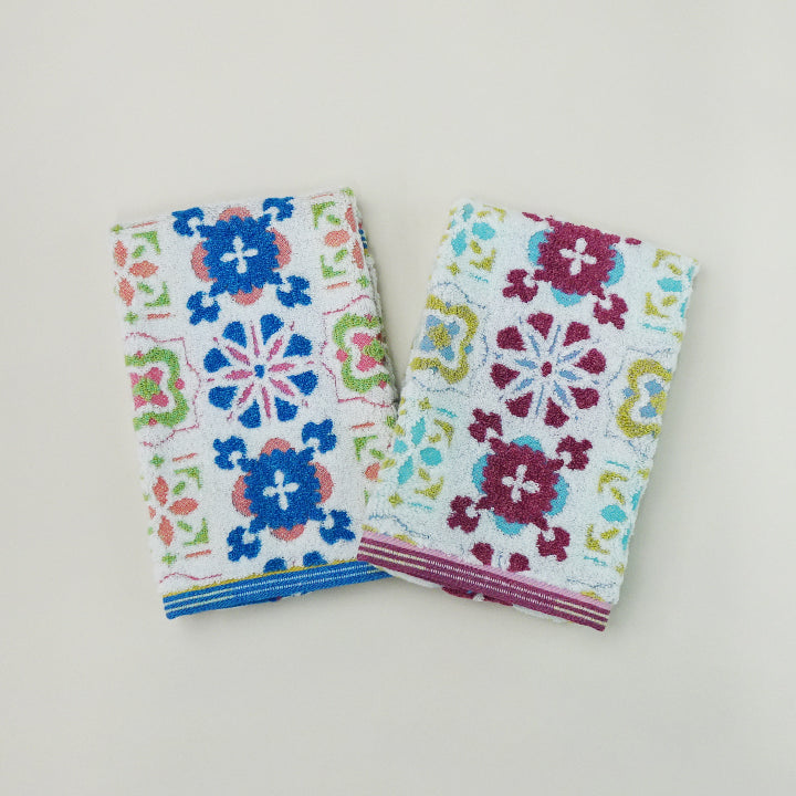Majolica Face Towel