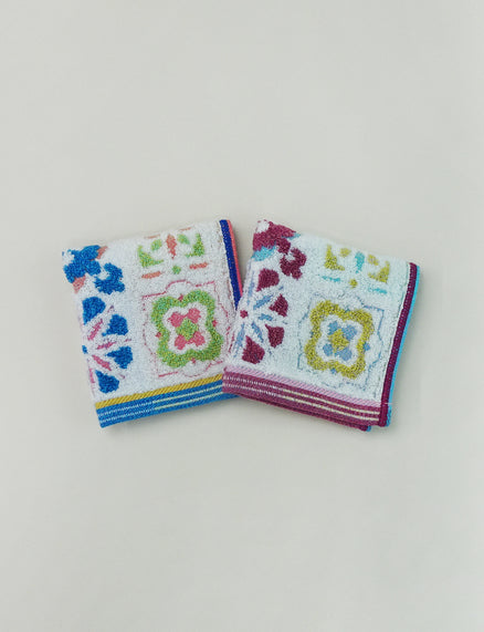 Majolica Hand Towel
