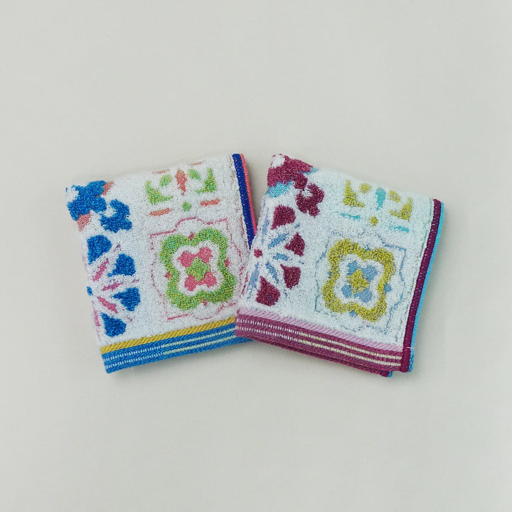 Majolica Hand Towel